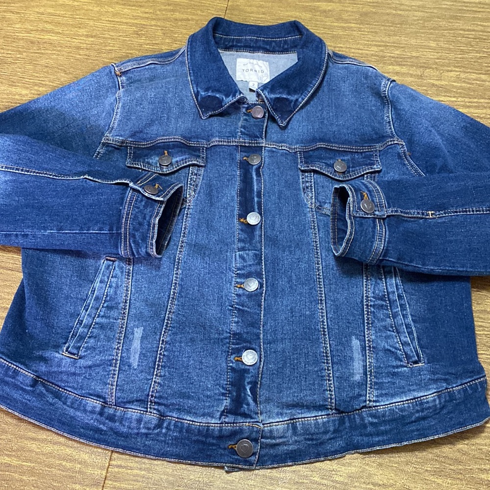 Torrid Size 2 2X Stretch Blue Factory Distressed Denim Trucker Jean Jacket